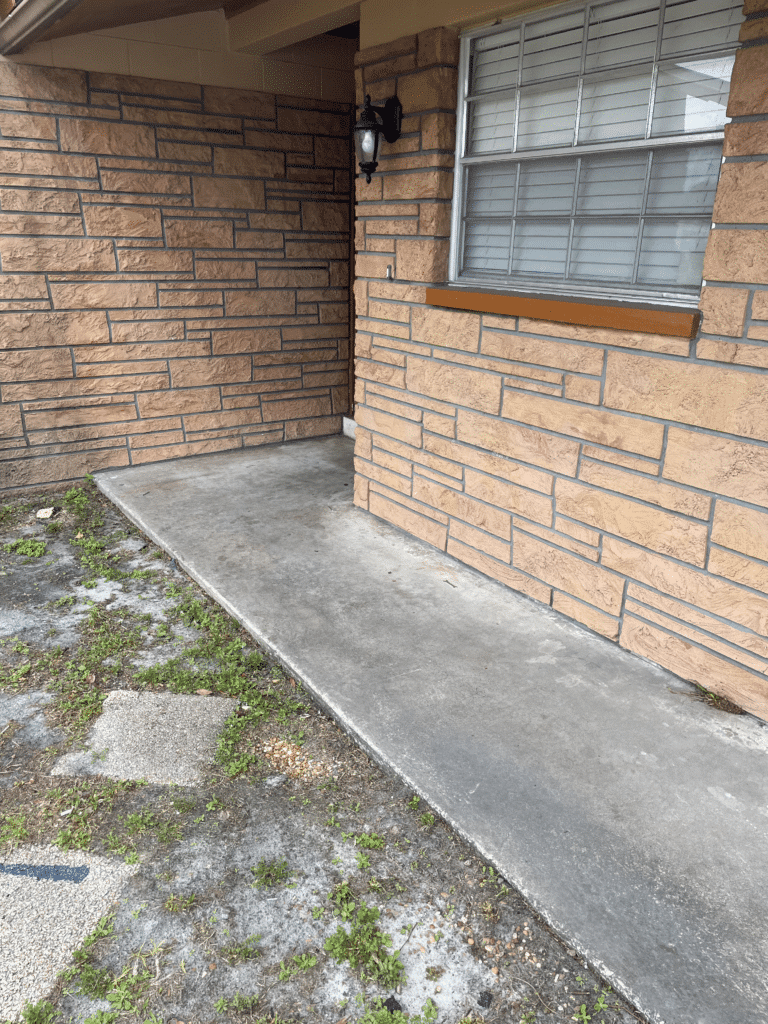 Window Cleaning Services in Tampa, FL
